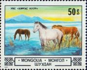 Лошади на озере Убсу-Нур