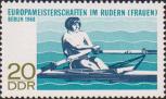 Соревнования на первенство Европы среди женщин по гребле в Берлине (16-18.8). Участница соревнований в лодке-одиночке