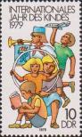 Композиция, символизирующая счастливое детство в ГДР