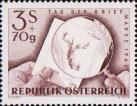 Рука с лупой, почтовая марка Австрии 1959 года