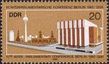 Композиция из старинных и современных зданий Берлина. Памятный текст на немецком и английском языках