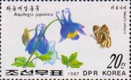 Пеструшка филира (Neptis philyra) и водосбор японский (Aquilegia japonica)
