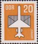 Символический рисунок самолет и почтовый конверт